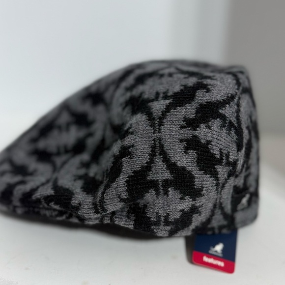 Kangol Black and Gray Patterned Cap - Picture 1 of 9